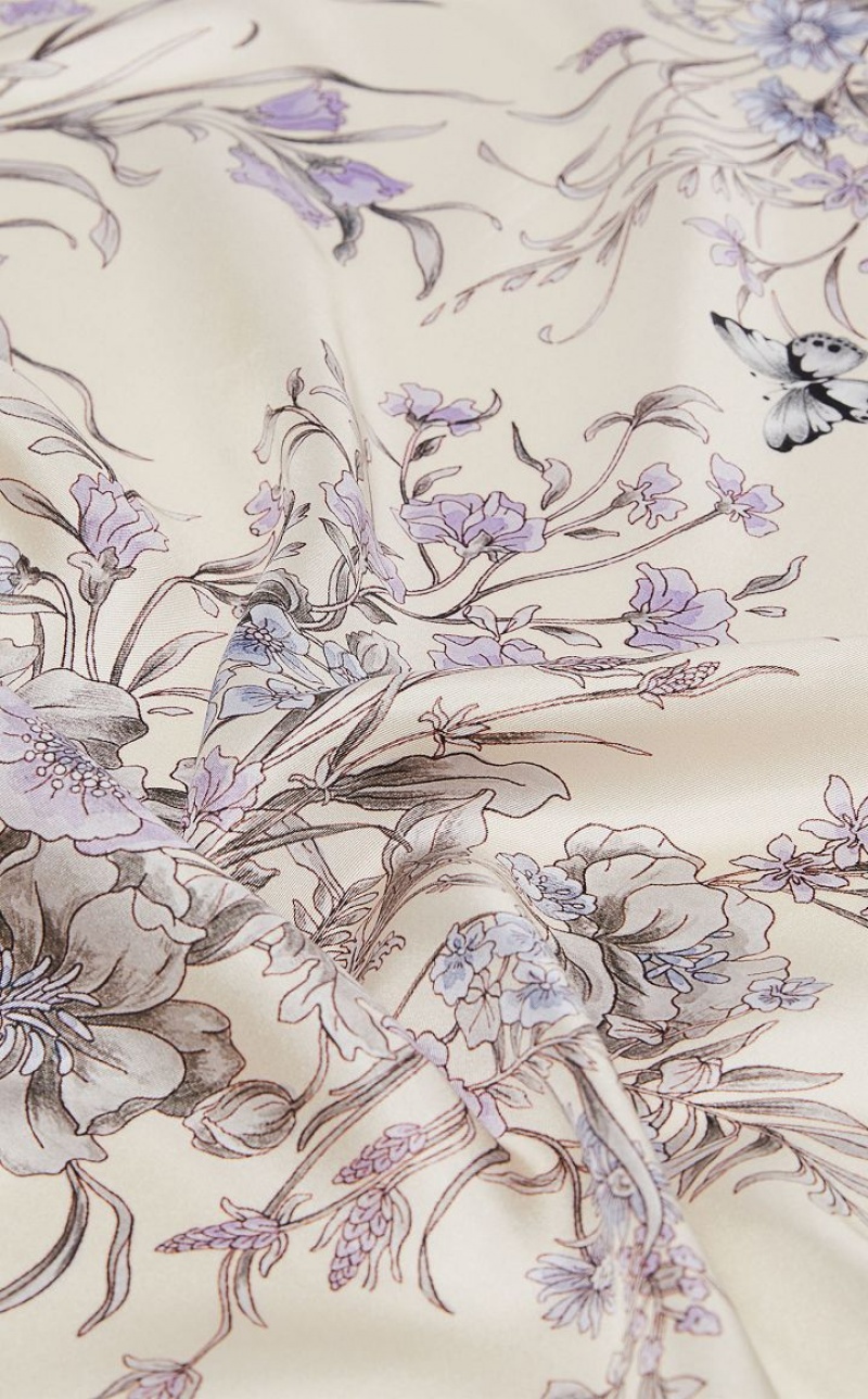 MaxMara In Printed Silk Twill Scarves SAND | MMR594276